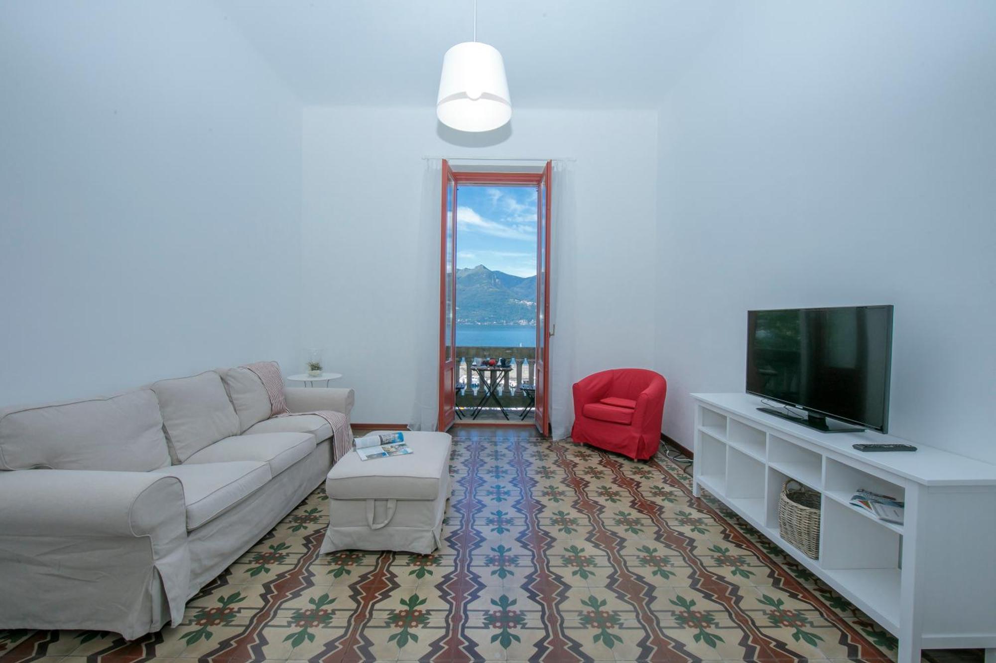Residenza Oleandro Lake View Luino Center - Happy Rentals Exterior photo