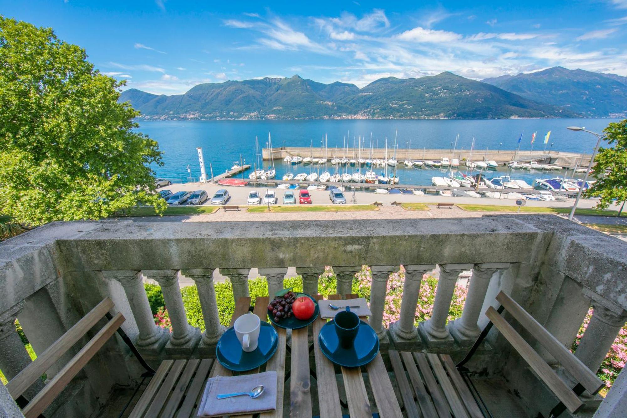 Residenza Oleandro Lake View Luino Center - Happy Rentals Exterior photo